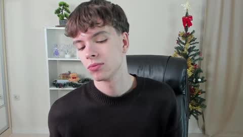 Hey I am Calvin  online show from December 21, 2024, 7:06 pm