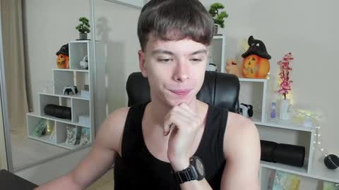 Hey I am Calvin  online show from January 11, 2025, 7:05 pm