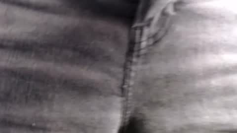 Snapshot of calvinhotlatino chatting on December 6, 2024, 11:14 pm calvinhotlatino online show from December 6, 2024, 11:14 pm