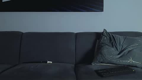 Calvin  online show from November 14, 2025, 11:35 pm