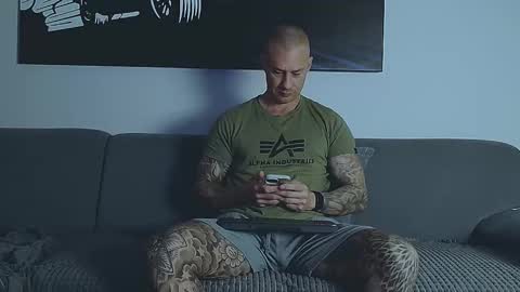 Calvin  online show from February 10, 2026, 7:23 am