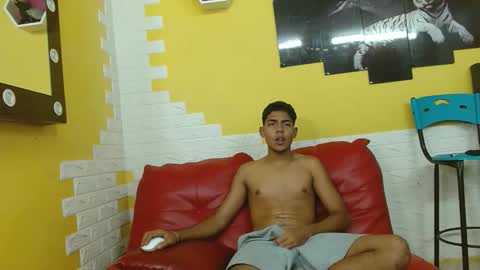 Snapshot of cam_xman chatting on November 18, 2025, 4:44 pm cam_xman online show from November 18, 2025, 4:44 pm