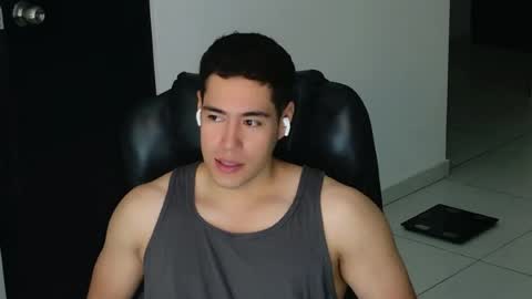 camara110 online show from June 25, 2026, 1:27 am