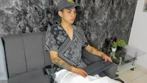 Snapshot of cameron_lux4 chatting on July 16, 2026, 3:34 am CAMERON online show from July 16, 2026, 3:34 am