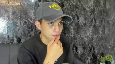 Snapshot of cameron_lux4 chatting on July 18, 2026, 3:33 am CAMERON online show from July 18, 2026, 3:33 am
