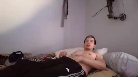 Snapshot of camerontrodd404 chatting on February 21, 2025, 2:16 pm ladylover online show from February 21, 2025, 2:16 pm