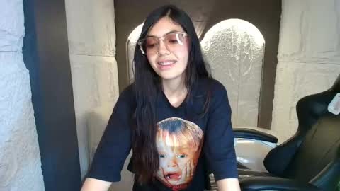 Snapshot of cami_goddess_r chatting on September 14, 2025, 1:32 pm Cami online show from September 14, 2025, 1:32 pm