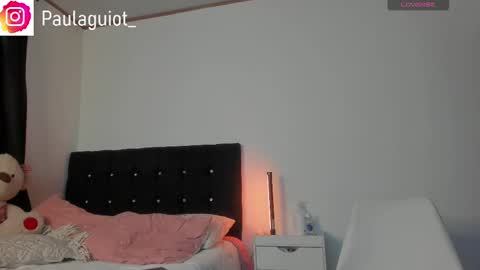 Snapshot of cami_hunter chatting on February 11, 2025, 5:40 pm online show from February 11, 2025, 5:40 pm