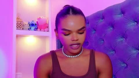 Snapshot of camiestrada chatting on October 19, 2025, 10:05 am camiestrada online show from October 19, 2025, 10:05 am