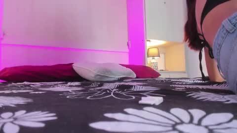 camiigox online show from September 29, 2025, 7:40 pm