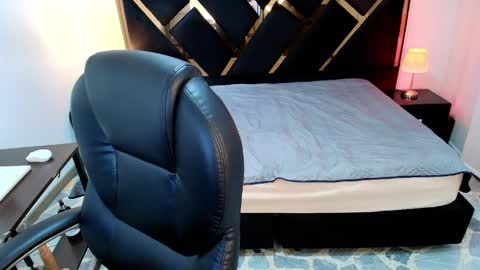 Camila Osorio online show from April 6, 2026, 9:16 pm