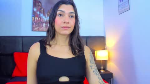 Snapshot of camila_coxx chatting on January 19, 2025, 5:26 am s online show from January 19, 2025, 5:26 am