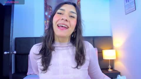 Snapshot of camila_coxx chatting on February 2, 2025, 4:37 am s online show from February 2, 2025, 4:37 am