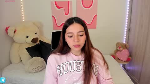  C A M I  online show from December 5, 2024, 11:18 pm