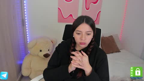  C A M I  online show from January 14, 2025, 11:37 pm