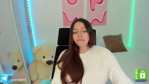  C A M I  online show from January 30, 2025, 11:02 pm