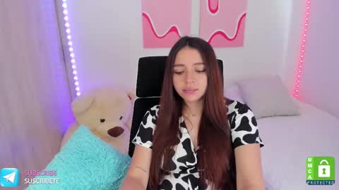  C A M I  online show from February 11, 2025, 9:25 pm