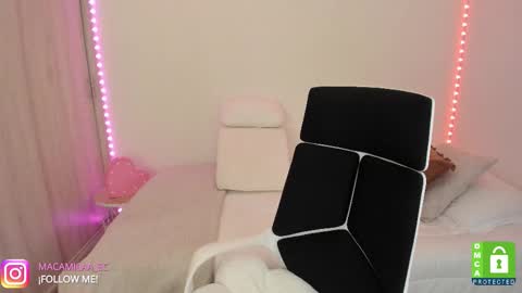  C A M I  online show from October 1, 2025, 2:39 am