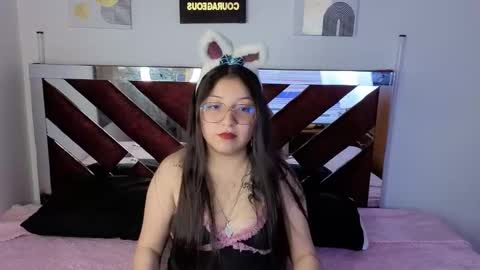 camila_eclipse online show from November 10, 2025, 1:32 pm