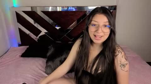 camila_eclipse online show from November 19, 2025, 2:06 pm