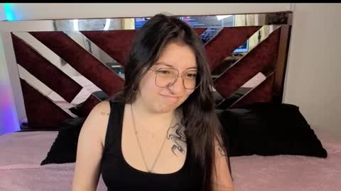 camila_eclipse online show from November 20, 2025, 1:44 pm
