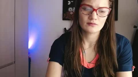 Snapshot of camila_ventura chatting on November 3, 2025, 1:34 pm Camila ventura online show from November 3, 2025, 1:34 pm