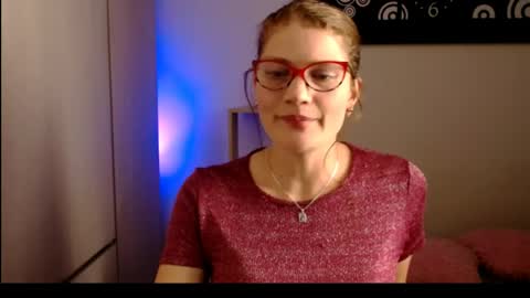 Snapshot of camila_ventura chatting on April 6, 2026, 2:51 pm Camila ventura online show from April 6, 2026, 2:51 pm