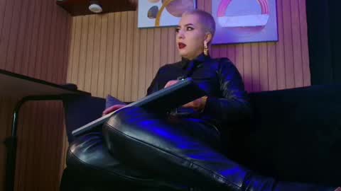 Snapshot of camilaachain chatting on February 6, 2026, 8:18 am online show from February 6, 2026, 8:18 am