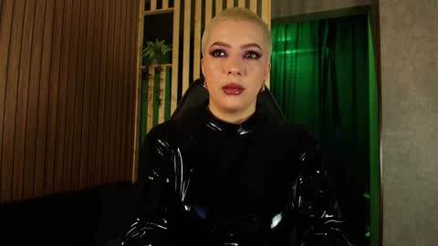 Snapshot of camilaachain chatting on March 27, 2026, 8:09 am online show from March 27, 2026, 8:09 am