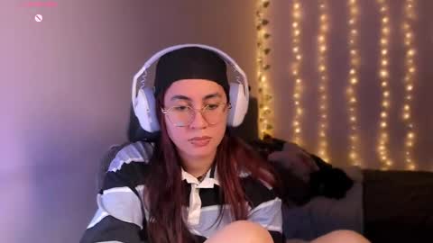 CAMILAA LEE  online show from November 10, 2025, 2:32 am