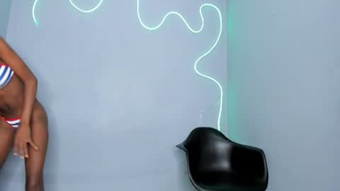 Snapshot of camilaasaenz_ chatting on November 4, 2025, 1:32 pm C A M I L A online show from November 4, 2025, 1:32 pm