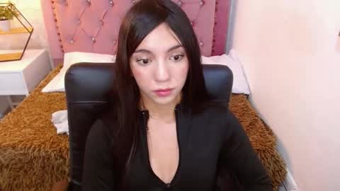 Cami online show from November 24, 2025, 7:46 pm