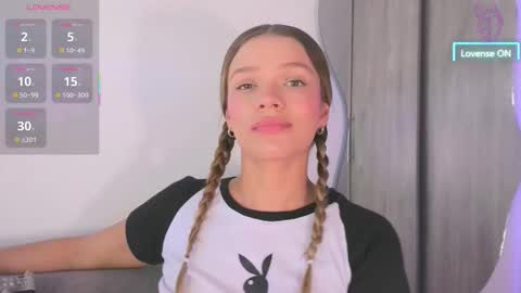 Camila Monroee  online show from January 17, 2026, 2:44 pm