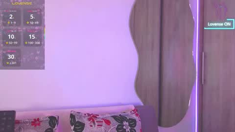 Camila Monroee  online show from March 18, 2026, 2:20 pm