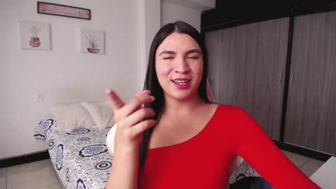 X IGcamiryan01 online show from December 4, 2024, 8:07 pm