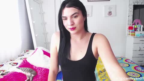 X IGcamiryan01 online show from January 7, 2025, 9:25 pm