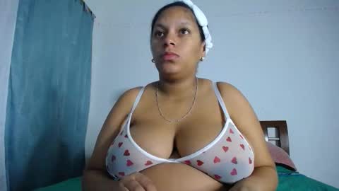 Snapshot of camilasex0 chatting on February 5, 2026, 10:03 pm camilasex0 online show from February 5, 2026, 10:03 pm