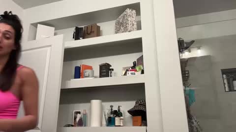 Snapshot of camiliakxoxo chatting on February 10, 2025, 12:50 pm camiliakxoxo online show from February 10, 2025, 12:50 pm