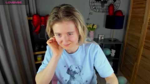 Snapshot of camilladreamer chatting on February 22, 2026, 1:18 am camilladreamer online show from February 22, 2026, 1:18 am