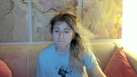 camilladreamer online show from May 9, 2026, 10:48 pm