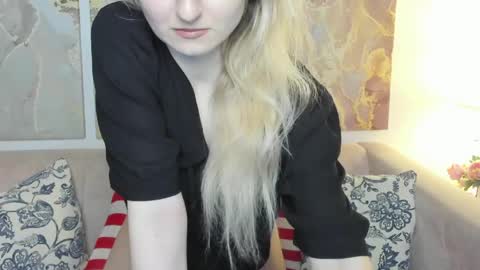 camilladreamer online show from May 14, 2026, 10:11 am