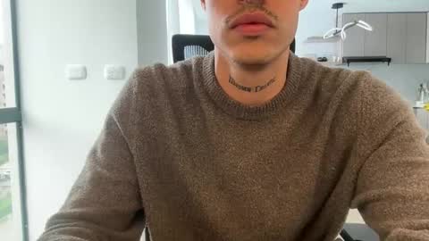 Snapshot of camilo__ chatting on February 19, 2026, 7:54 pm camilo online show from February 19, 2026, 7:54 pm