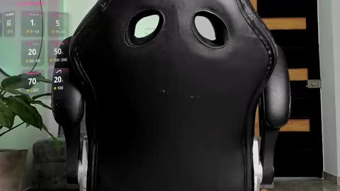 Snapshot of camilohotxx__ chatting on October 30, 2025, 12:12 am Camilo online show from October 30, 2025, 12:12 am