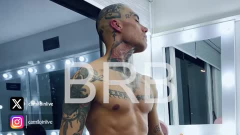 Snapshot of camiloinlive chatting on October 29, 2025, 2:25 am camiloinlive online show from October 29, 2025, 2:25 am