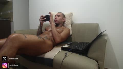 Snapshot of camiloinlive chatting on November 14, 2025, 3:16 am camiloinlive online show from November 14, 2025, 3:16 am