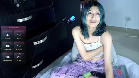 Cami  online show from October 5, 2025, 2:10 am