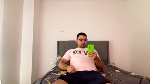 camilor_30 online show from May 22, 2026, 11:27 am