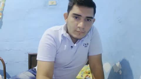 Camilowhite  online show from November 4, 2025, 8:08 pm