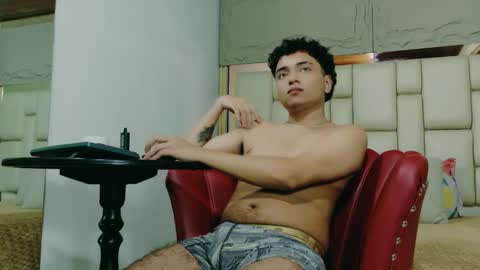 CamilowhiteS online show from March 17, 2026, 8:45 pm