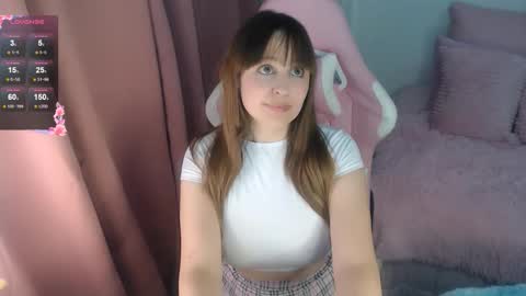 Snapshot of caminicole chatting on February 4, 2026, 12:27 am Nicole online show from February 4, 2026, 12:27 am